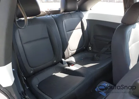 2012 Volkswagen Beetle 2.5L из США, поврежденный, VIN 3VWJP7AT6CM638298